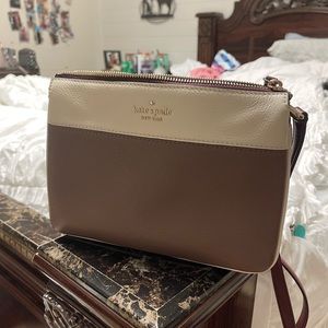 ~ white and maroon kate spade bag